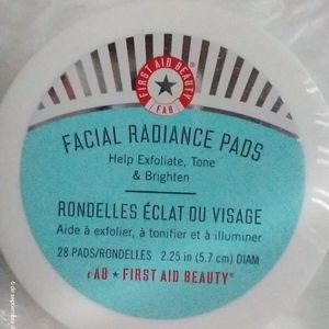 First Aid Beauty Facial Radiance Pads- 28 pads New